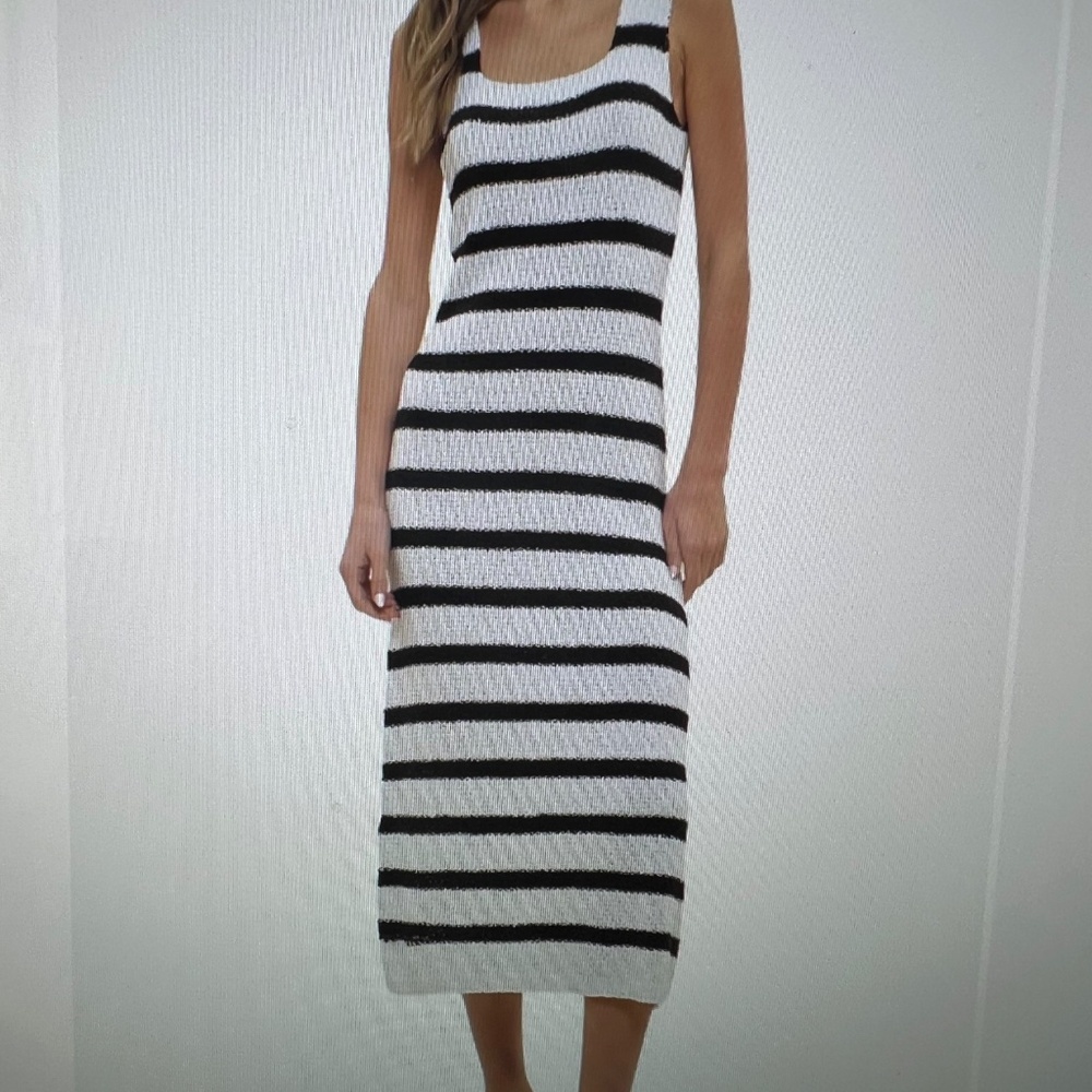 Stripe Knit Midi Dress by Blu Pepper - Picture 4 of 6
